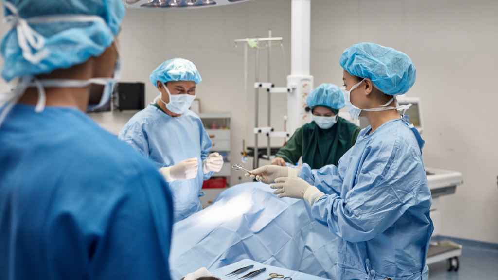WHAT IS THE USE OF SIMULATION IN SURGICAL TRAINING